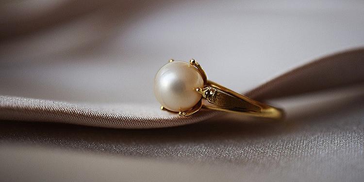 Muttermilchschmuck für Mamas: Eine wunderbare Erinnerung