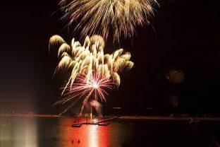 13. Lagune in Flammen