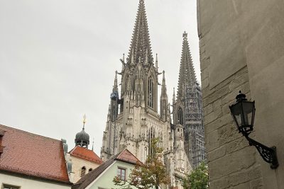 Krimi-Trail Regensburg: interaktive Krimi-Tour für Spürnasen ab 12 Jahren, Bild 1