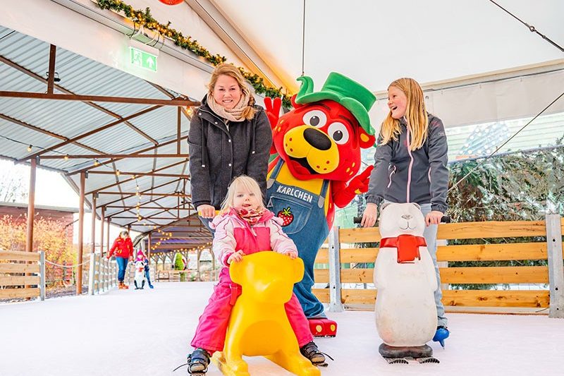 ⛸️❄️ Eislaufspaß & Eisdisco in Rövershagen bei Rostock ❄️⛸, Bild 1