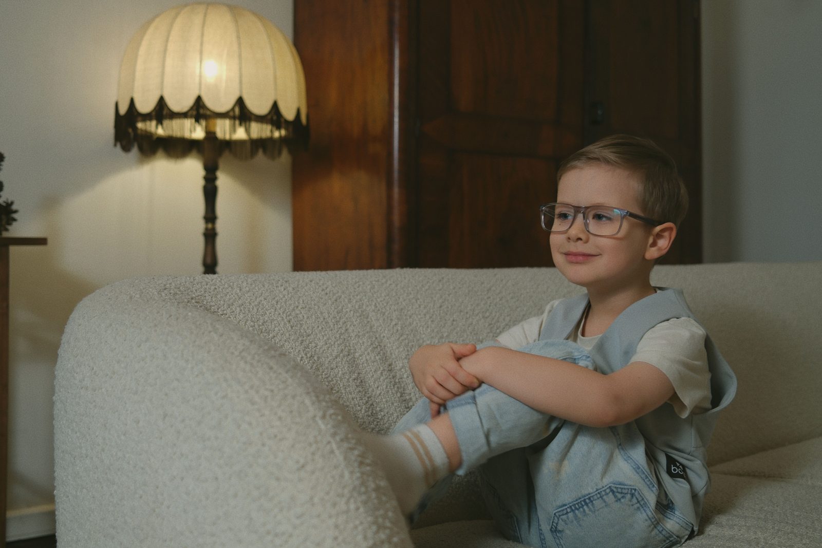 Die erste Brille im Familienalltag: Routinen, Passform und gelassene Eingewöhnung