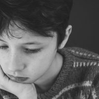 Wenn der Tod in die Familie kommt: Kindern den Abschied erklären