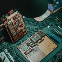 Book Nook basteln mit Teenagern: Ein Projekt für dunkle Herbstnachmittage