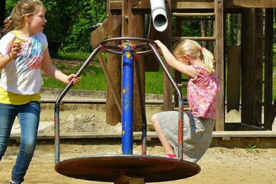 Die besten Spaßaktivitäten im Freien für Kinder
