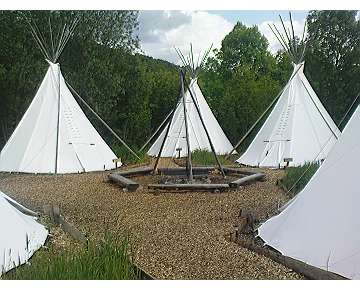 Indianer Urlaub und Freizeitangebot / Feriencamp im Indianerdorf