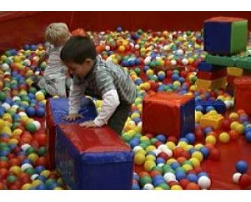 Erdino Hallenspielplatz bei München - Indoorspielplatz in Erding