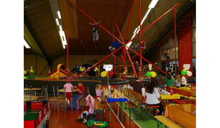 Indoor Spielplatz  Family Paradise  Hippo Playfactory - Ausflugsziel NRW